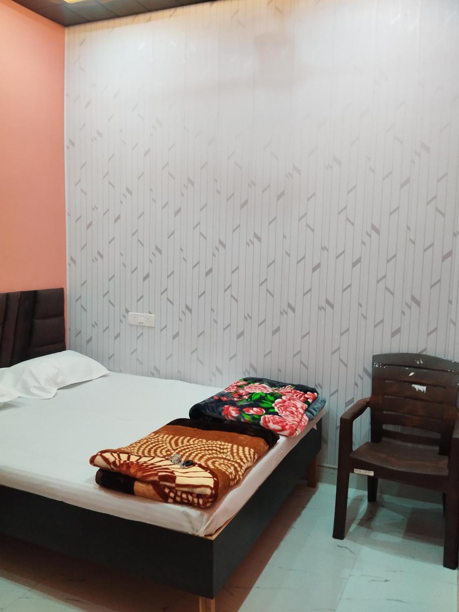 Homestay Maa Mukteshwari *